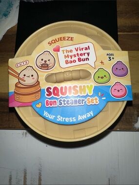 Squeeze Squishy Bun Steamer Set - Tan, Blue, Pink, Purple, Green